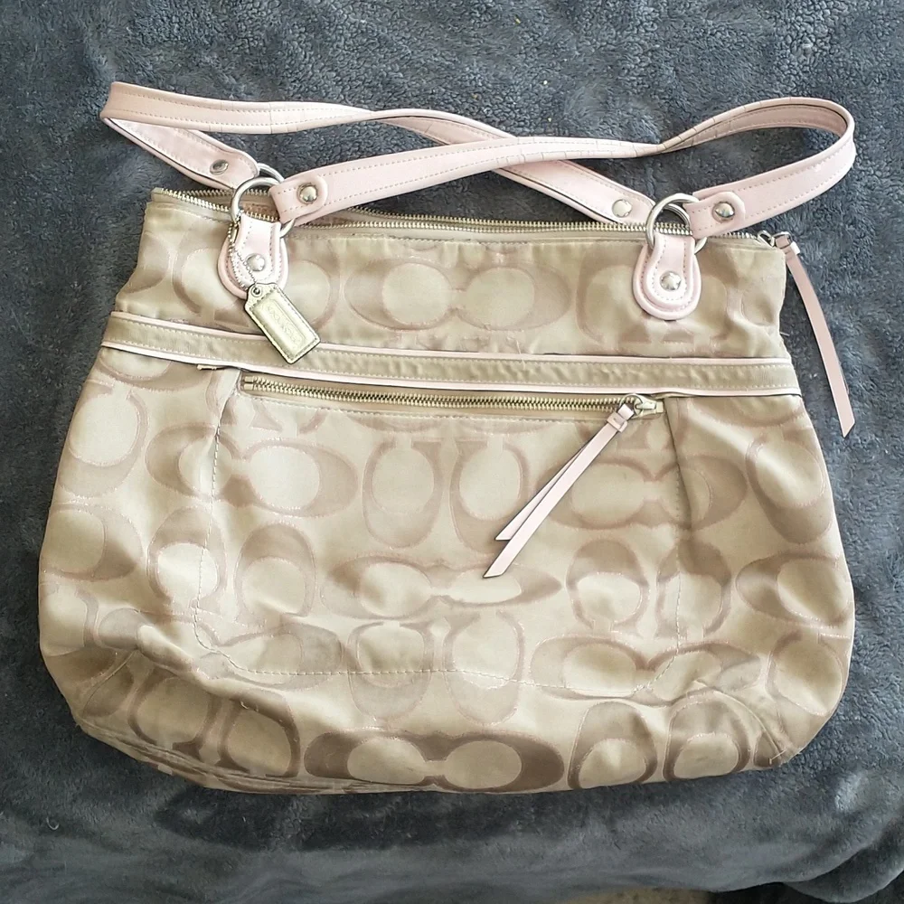 Coach purse - Picture 1 of 3